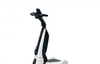 Már kapható a Toyota eddigi legkisebb elektromos járműve