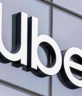 Az Uber algoritmusa tudhatja, mennyiért vagy hajlandó dolgozni – sofőrök perlik a céget az MI miatt